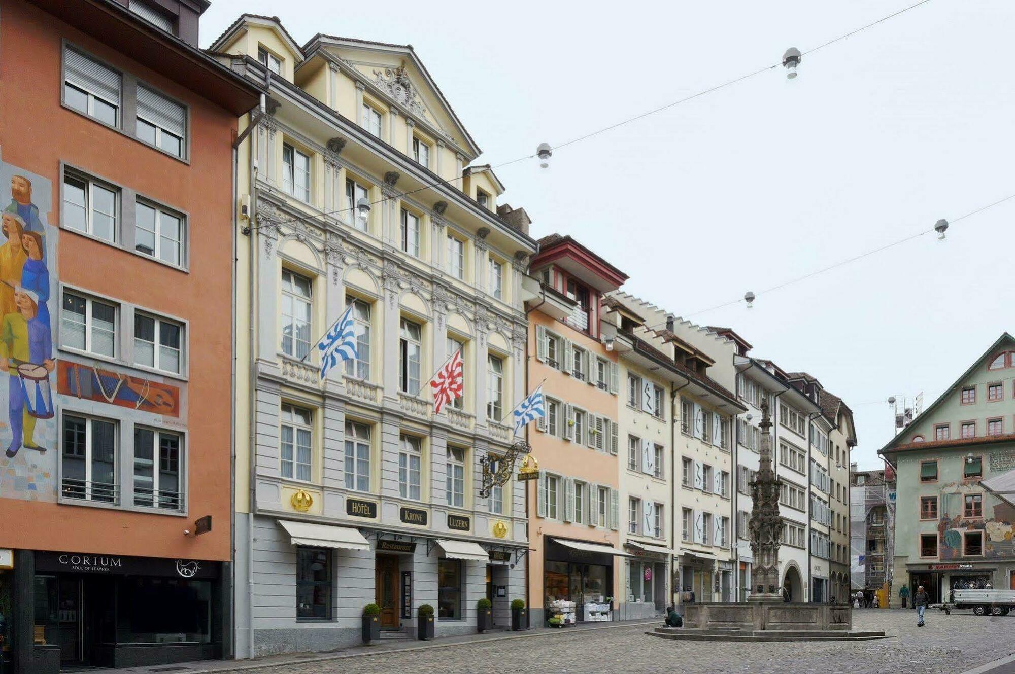 Altstadt Hotel Krone Luzern Exteriör bild